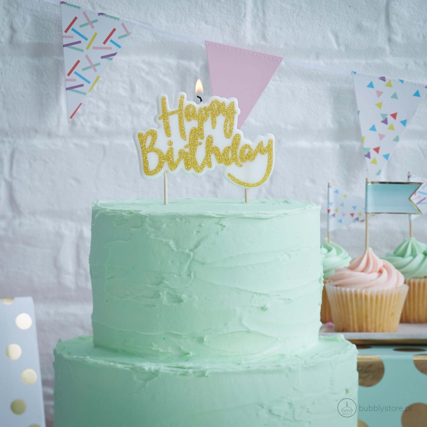 Vela de feliz cumpleaños con purpurina dorada