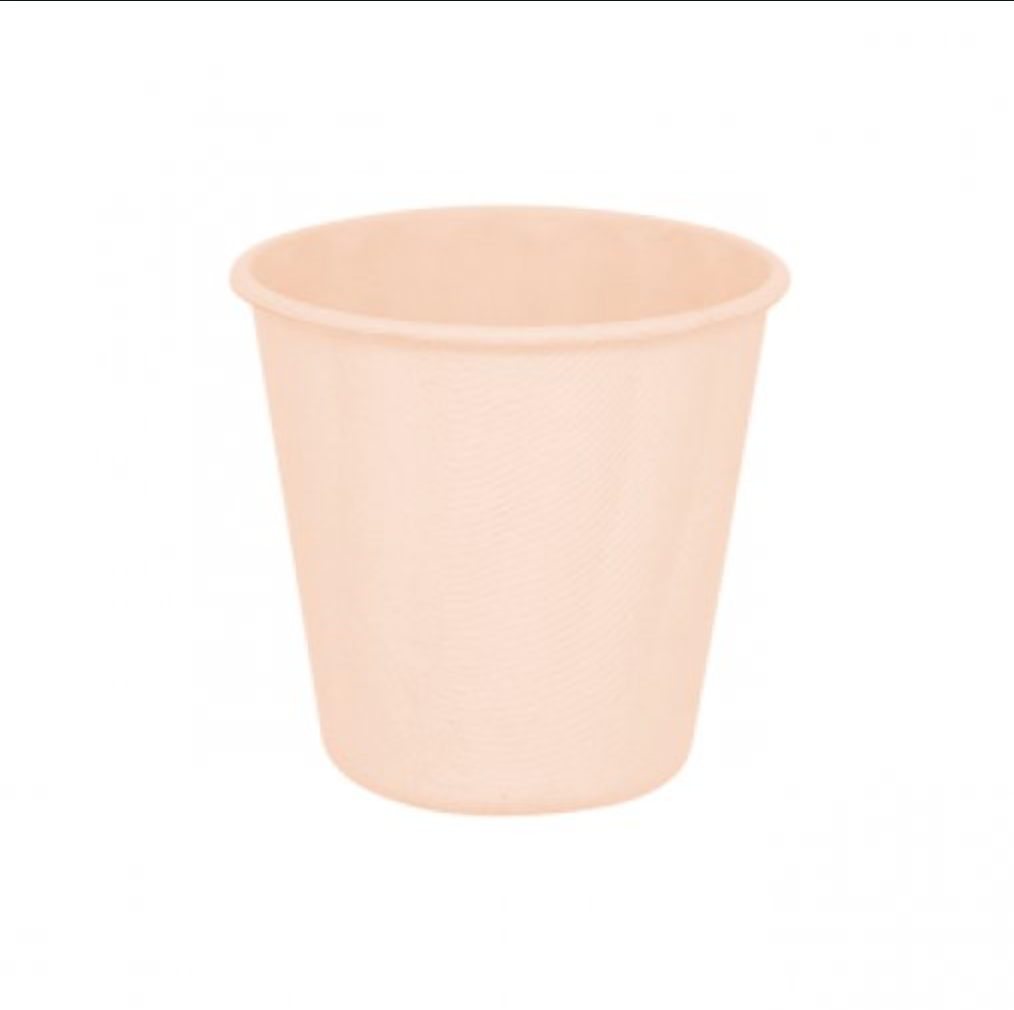 Conjunto de 6 copos, com capacidade de 310ml.
Compostos por 77% de cana-de-açúcar, 9% de bambu, 4 % AKD e água.
Não contêm plástico.