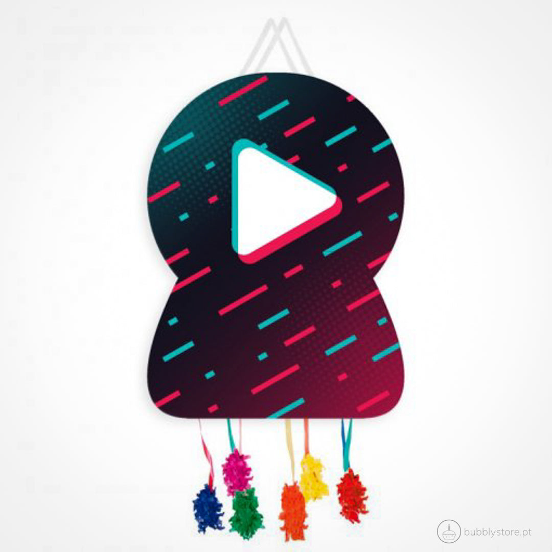 Pinhata da temática Tik Tok, com a medida de 46 x 65 cm.
Esta pinhata não é em 3D.
Preparada para encher de doces e pendurar.