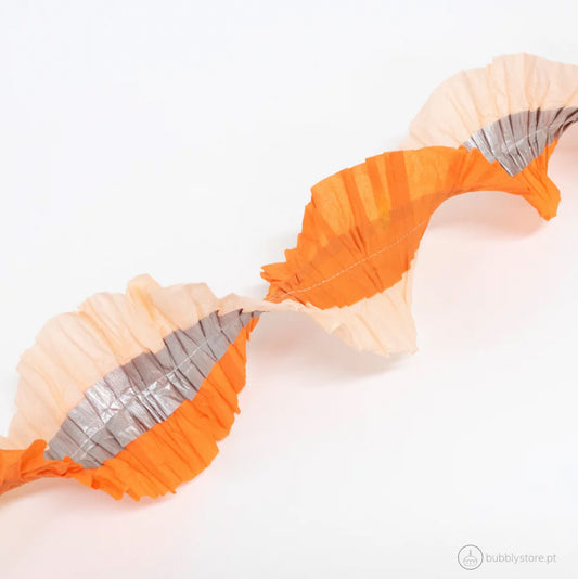 Corona de papel crepé