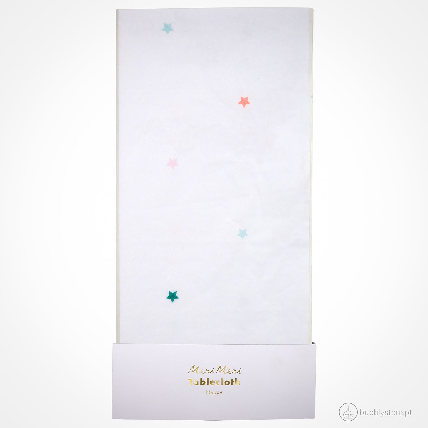 Toalha branca com estampa de estrelas coloridas, com a medida de 2,60 x 1,40m. Cada embalagem contém 1 unidade.