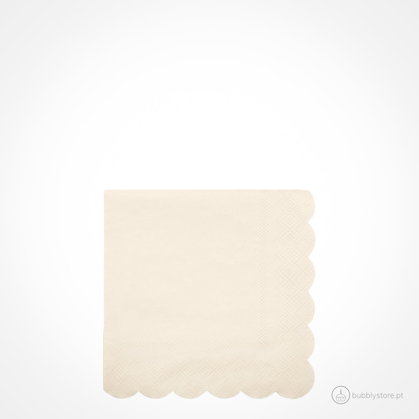 Guardanapos bege com folha tripla, com a medida de 127 x 127 mm. Disponíveis em embalagens de 20 unidades.