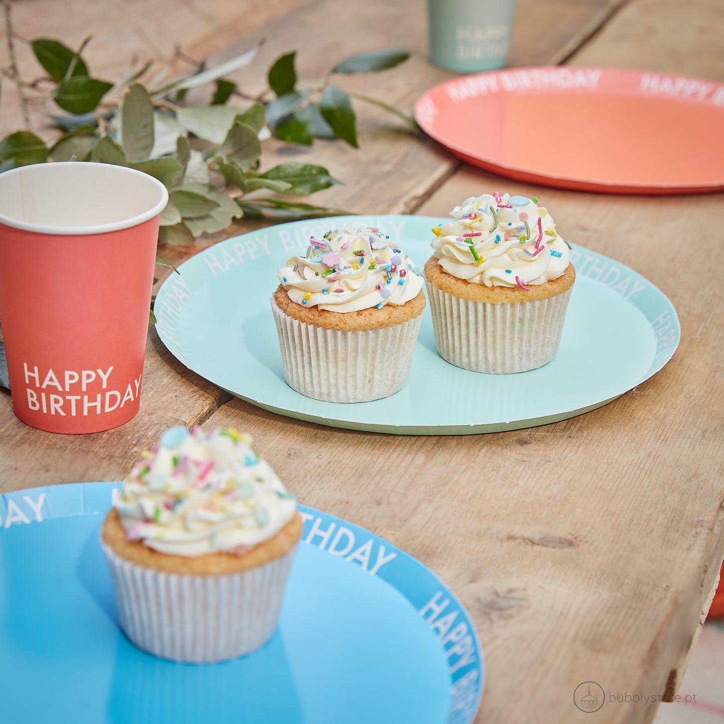 Platos de feliz cumpleaños