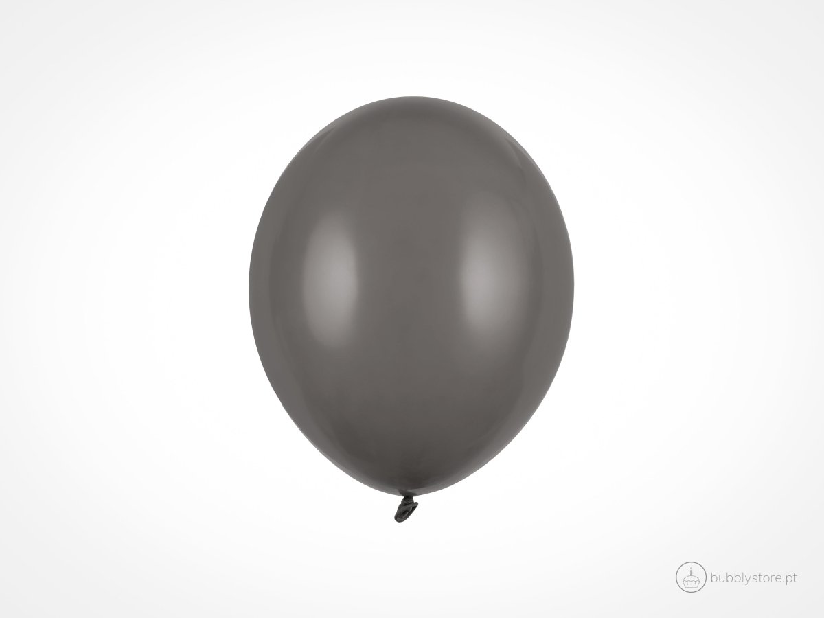 Balões latex, liso acabamento mate, 23 cm de diâmetro. Aptos para enchimento com hélio. Disponíveis em packs de 10, 50 ou 100 unidades.