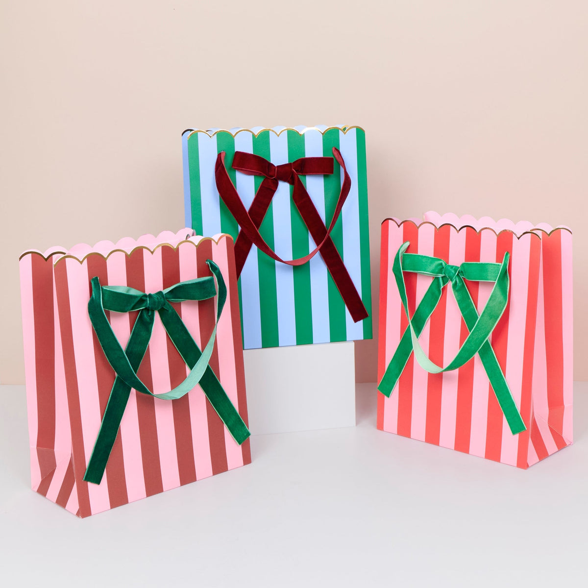 Sacos de Oferta Médios Riscas de Natal (Pack 3)