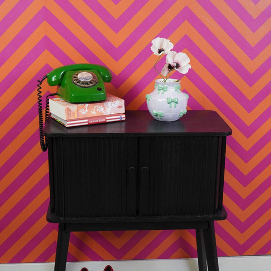 Vaso Lilás com Laços Verdes