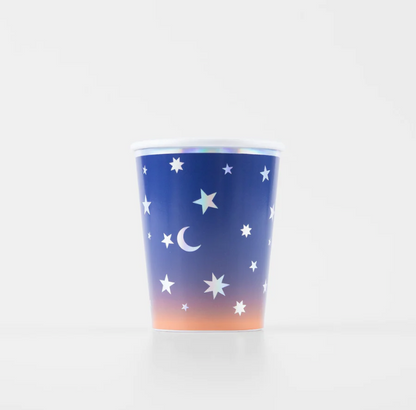 Copos com estrelas brilhantes, com a capacidade de 256ml.
Cada embalagem contém 8 unidades.