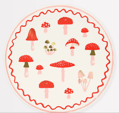 Pratos com estampa de cogumelos, com diâmetro de 26,7cm.
Cada embalagem contém 8 unidades.