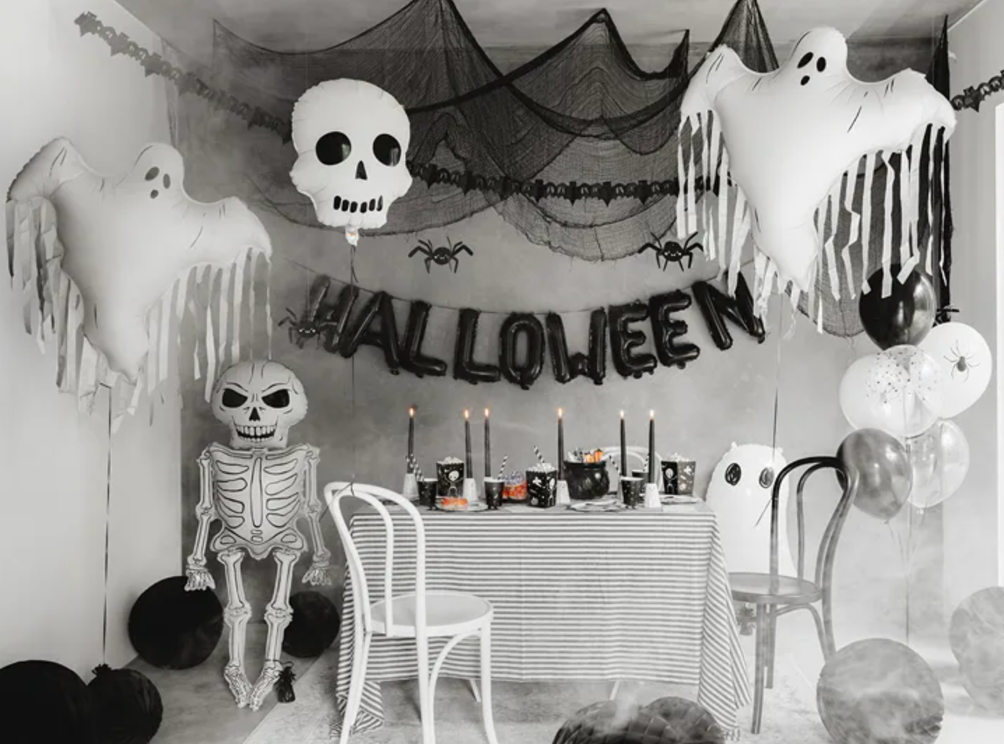 Decoração Teia de Aranha Preto