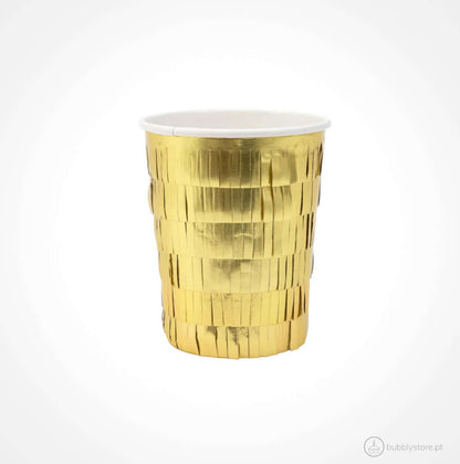 Copos dourados com franjas, com a capacidade de 256ml.
Cada embalagem contém 8 unidades.