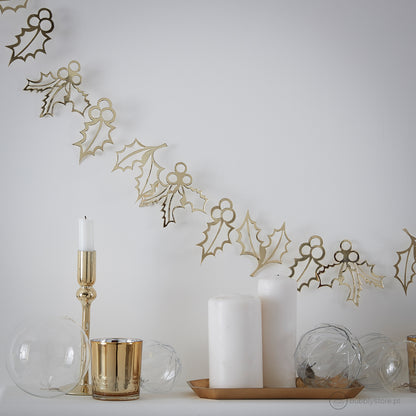 Grinalda com azevinho dourado para decoração de festa de Natal, com a medida de 2m no total.