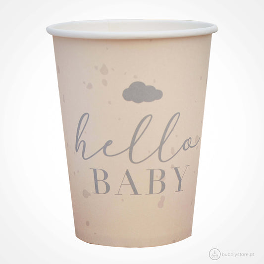 Copos de cor bege com estampa Hello Baby, com a capacidade de 260 ml. Disponíveis em conjuntos de 8 unidades.