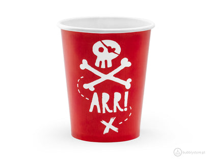 Copos de papel da temática Piratas,com a capacidade de 220 ml.
Disponíveis em conjuntos de 6 unidades.
