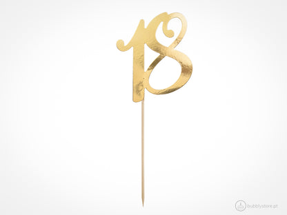 Topo de Bolo 18 anos dourado para decoração de festa aniversário, com altura de 20,5cm.
Cada embalagem contém 1 unidade.