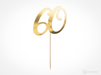 Topo de Bolo 60 anos dourado para decoração de festa aniversário, com altura de 20,5cm.
Cada embalagem contém 1 unidade.