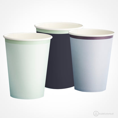 Copos em 3 cores diferentes, com a capacidade de 260 ml.
Disponíveis em conjuntos de 8 unidades ( 3 azul marinho, 3 azul claro e 2 menta).