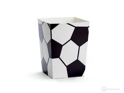 Caixas para pipocas com estampa de bola de futebol, com a medida de 7 x 7 x 12cm.
Cada embalagem contém 6 unidades.