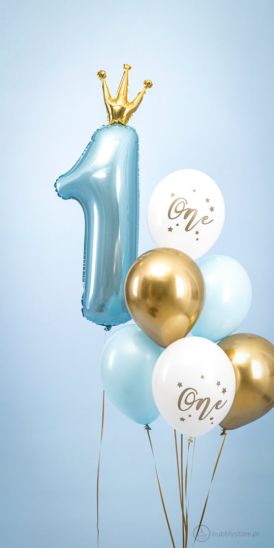 Set One Balloons in Pure White w/ Light Blue