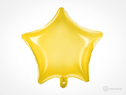 Balão em forma de estrela, com 48cm de diâmetro. Apto para enchimento com hélio. Enchimento não incluído.